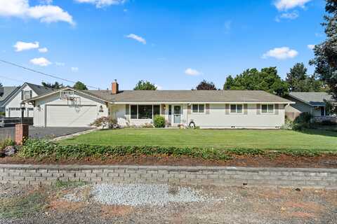 5283 Teresa Way, Central Point, OR 97502