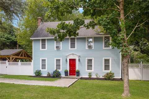 29 Canterbury Drive, Westerly, RI 02808