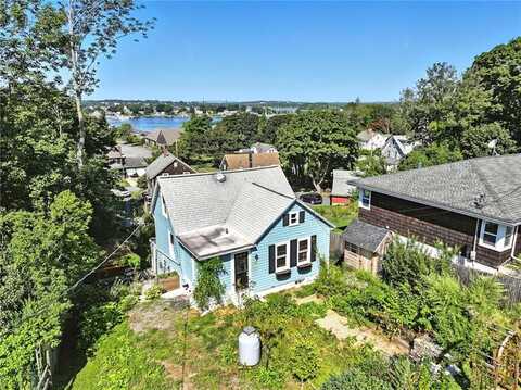 21 Summit Avenue, Tiverton, RI 02878