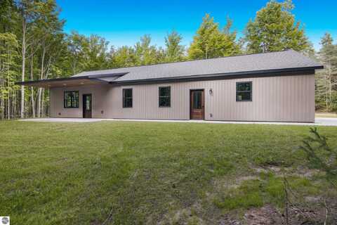 12823 S Honeybee Road, Empire, MI 49630