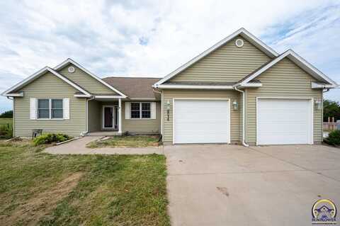 6036 SE Adams St, Topeka, KS 66609