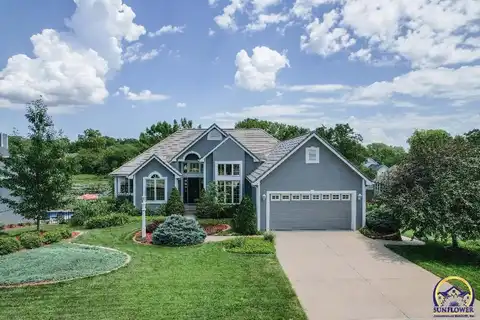 2222 SW Pondview DR, Topeka, KS 66614