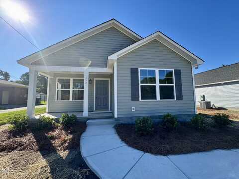 112 Martin Luther King Jr Boulevard, Clinton, NC 28328