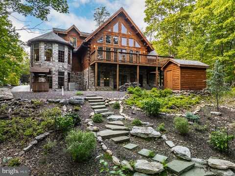 120 DAKOTA DRIVE, HAZLETON, PA 18202