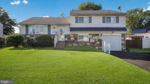 1075 ROBERTS ROAD, WARMINSTER, PA 18974