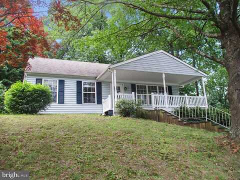 2 QUEEN ANNE DRIVE, BOYERTOWN, PA 19512