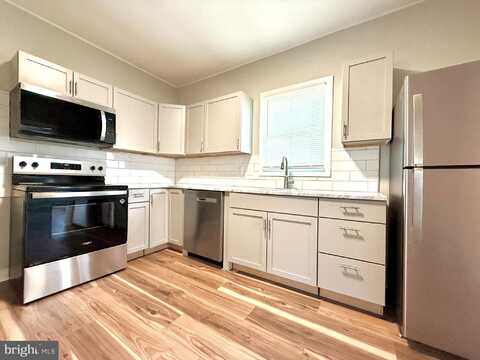 32 N JENKINS DRIVE, WYOMING, DE 19934
