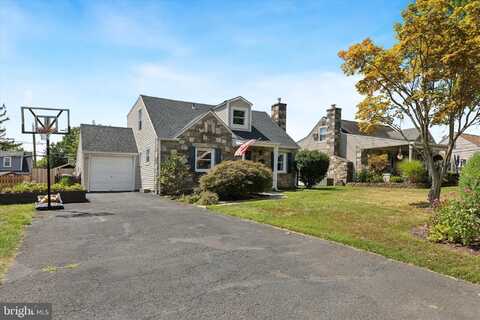 404 EXTON ROAD, HATBORO, PA 19040
