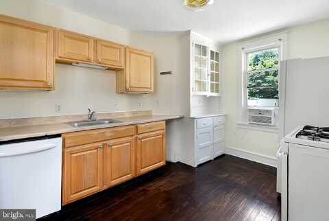 16 E EAGLE ROAD, HAVERTOWN, PA 19083