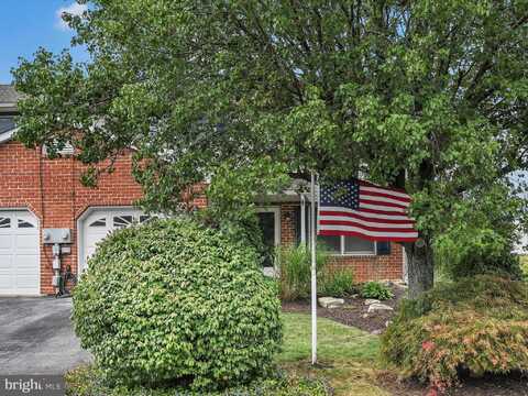 150 PALM LN, LEBANON, PA 17042