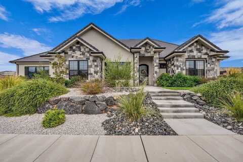 1876 N Mountain View DR, Washington, UT 84780