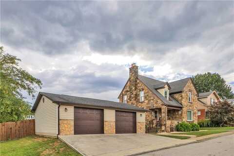 937 Hillcrest Ave, Derry, PA 15650