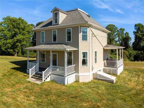 138 Chestnut St, California, PA 15423