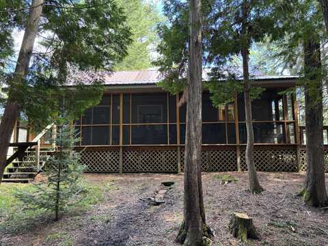 12498 E Shore Drive, Millersburg, MI 49759