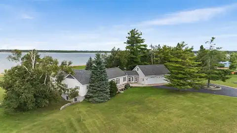 1232 Lofgren Shores Drive, Cheboygan, MI 49721