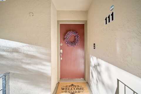 2716 Oak Rd, Walnut Creek, CA 94597