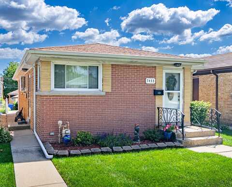 7433 N. Octavia Avenue, Chicago, IL 60631