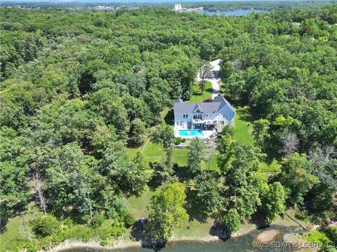 201 Helinda Lane, Four Seasons, MO 65049