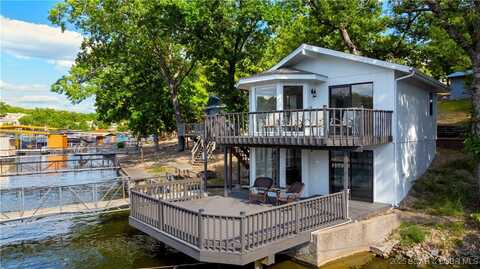 135 Seminole Road, Sunrise Beach, MO 65079
