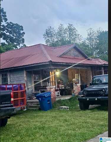 2105 MOORE AVENUE, ANNISTON, AL 36201
