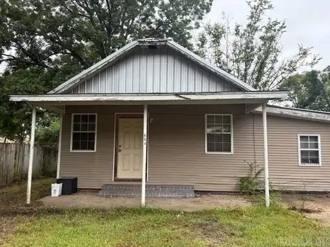 804 S Walnut Street, Hope, AR 71801
