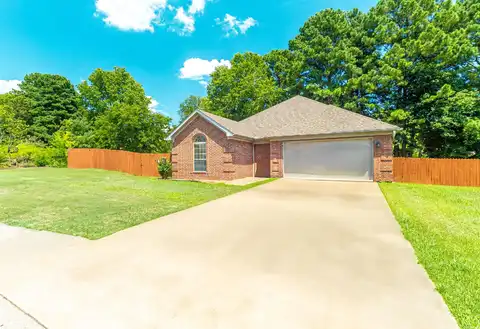 2710 Richland Park Drive, Bryant, AR 72022