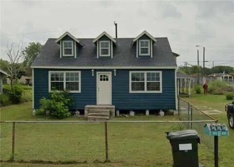 302 King Avenue, Agua Dulce, TX 78330