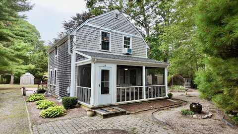 19 Rolling Acres Lane, East Falmouth, MA 02536