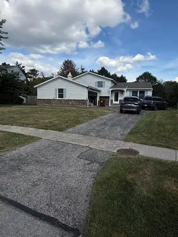 2123 Kellerston Road, Maumee, OH 43537