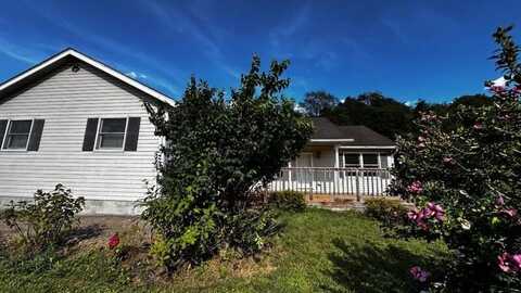 8850 Licking Valley Road, Frazeysburg, OH 43822