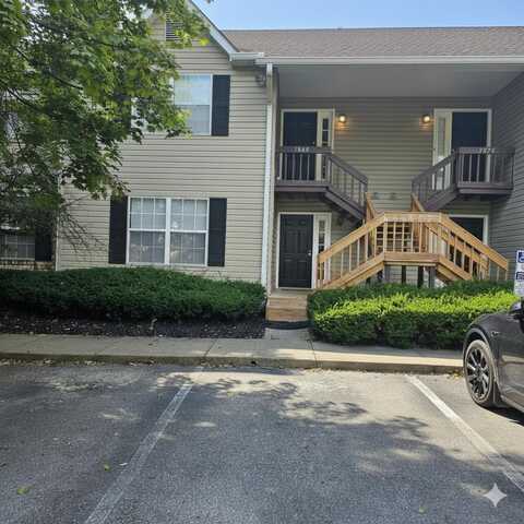 7871 Thornfield Lane, Columbus, OH 43235