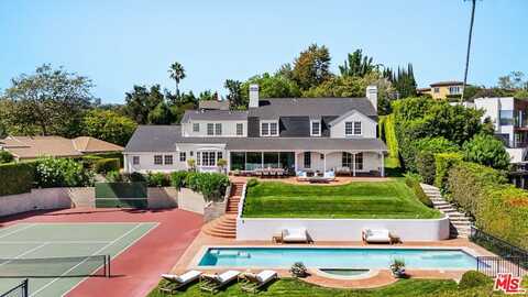 220 Bentley Cir, Los Angeles, CA 90049