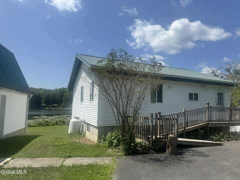 24 E Shore Drive, Berne, NY 12059