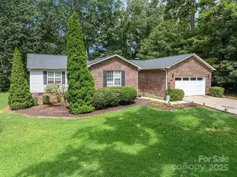 1335 Huckleberry Drive, Lincolnton, NC 28092