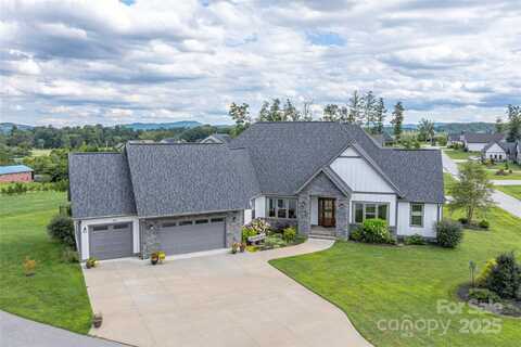 456 Samuel Drive, Mills River, NC 28759