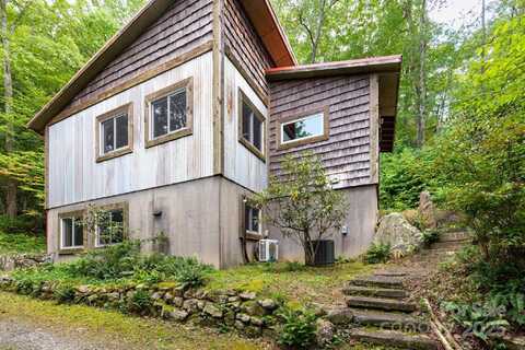 212 Yates Avenue, Black Mountain, NC 28711