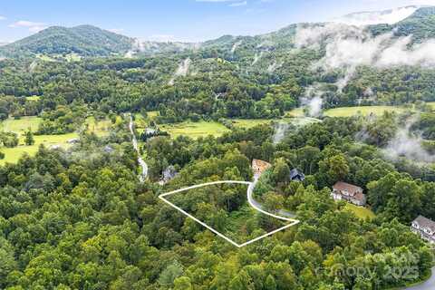 9999 Sovereign Lane unit: 20, Fairview, NC 28730