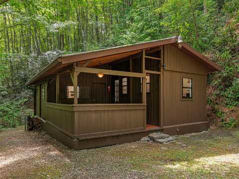37 Victoria Rose Lane, Waynesville, NC 28785