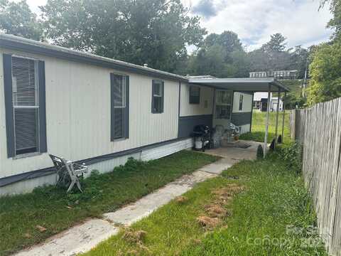 16 Wellington Drive, Asheville, NC 28804
