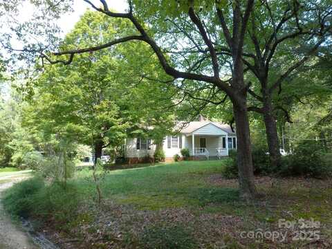 1007 Old Thompson Avenue, Lancaster, SC 29720