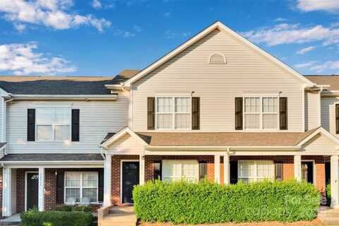10456 Stokeshill Court, Pineville, NC 28134