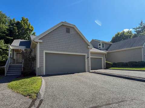 12 Boulevard Drive, Danbury, CT 06810