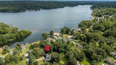 8 Shore Drive, Coventry, CT 06238