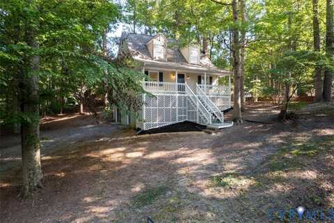 6421 Lakeshore Drive, Quinton, VA 23141