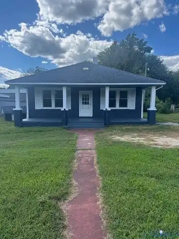 1048 N Main Street, Emporia, VA 23847