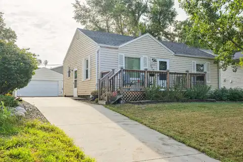 1705 56th Street, Des Moines, IA 50310