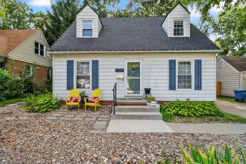 2308 33rd Street, Des Moines, IA 50310