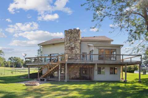 4403 Pondora Point, Panora, IA 50216