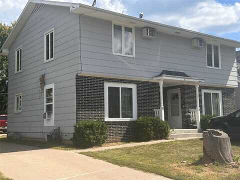 6 Cardinal Court, Newton, IA 50208