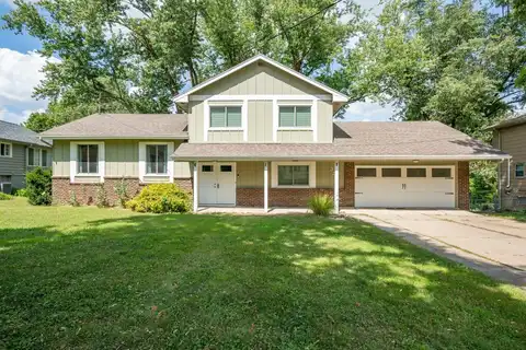 3221 SW Watrous Avenue, Des Moines, IA 50321